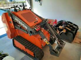 A2 HYSOON MINI LOADER - picture0' - Click to enlarge