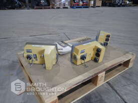 3 X TOPCON 9164 MOTOR GRADER CONTROL BOXES - picture0' - Click to enlarge