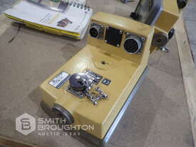 3 X TOPCON 9164 MOTOR GRADER CONTROL BOXES - picture1' - Click to enlarge