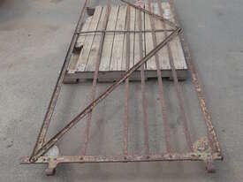 VINTAGE WROUGHT IRON GATE - picture0' - Click to enlarge