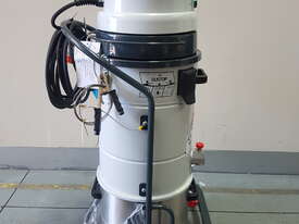 202BL Single Phase Dry Industrial Vacuum Cleaner - picture2' - Click to enlarge