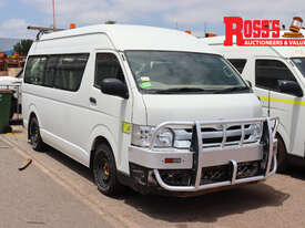 TOYOTA COMMUTER HIACE MINI BUS - picture0' - Click to enlarge