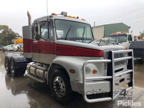 1998 Freightliner FL112