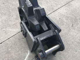 COMPACTION WHEEL 8 TONNE SYDNEY BUCKETS - picture0' - Click to enlarge