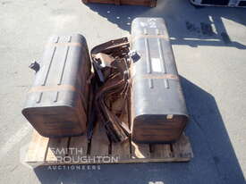 PALLET COMPRISING OF 2 X DIESEL FUEL TANKS - picture0' - Click to enlarge