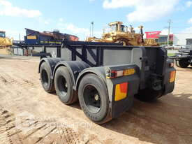 1970 CUSTOM MADE 6M TRI AXLE SKELTON TRAILER - picture2' - Click to enlarge