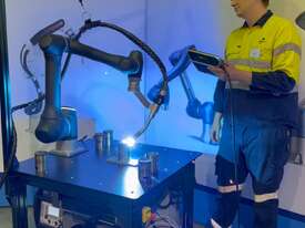 Welding Cobot Solution - Weld Mate 355 - picture0' - Click to enlarge