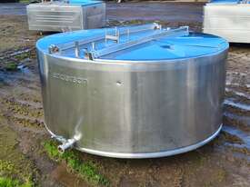 STAINLESS STEEL TANK, MILK VAT 1500lt - picture0' - Click to enlarge