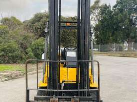 DAEWOO G30S 3T LPG FORKLIFT SIDE SHIFT - picture2' - Click to enlarge