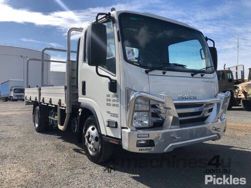 2020 Isuzu NPR 45-155