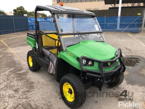 2018 John Deere XUV560E