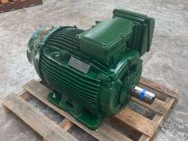 75 kw 100 hp 4-pole 1480 rpm 415v Foot Mount 250S/M frame IP66 AC Electric Motor WEG Model K46 W22 - picture2' - Click to enlarge