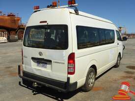 2012 TOYOTA HIACE COMMUTER BUS - picture1' - Click to enlarge