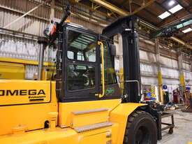 NEW 16t Omega Forklift - Aircon Cab with Fork Positioner - picture2' - Click to enlarge