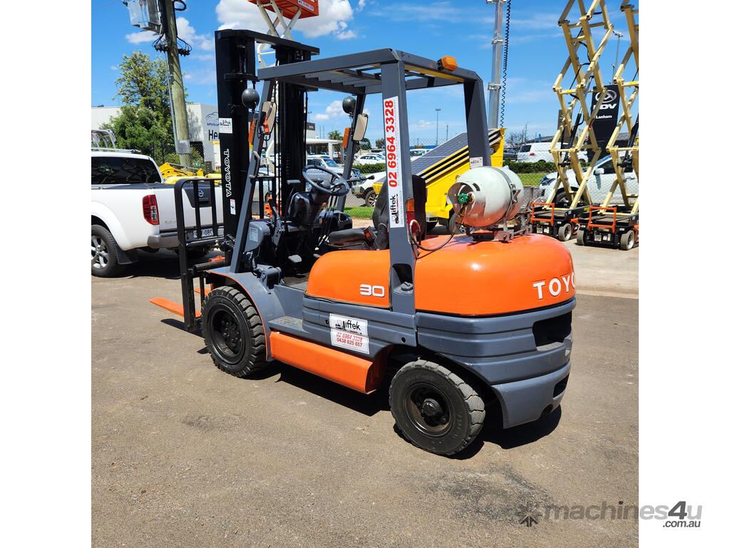 Used 1996 Toyota 026FG30 Forklifts and Stackers in GRIFFITH, NSW