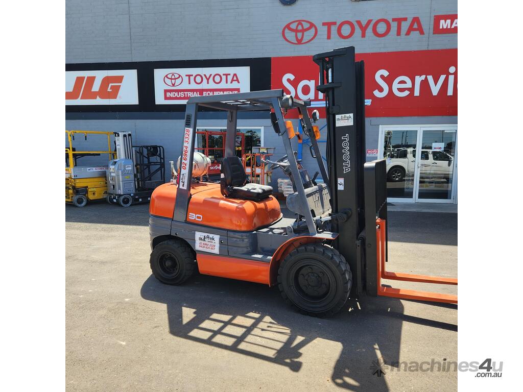Used 1996 Toyota 026FG30 Forklifts and Stackers in GRIFFITH, NSW