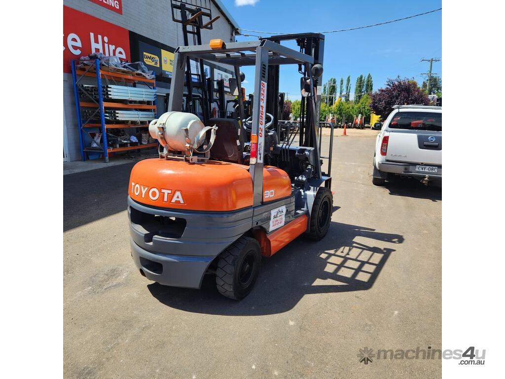 Used 1996 Toyota 026FG30 Forklifts and Stackers in GRIFFITH, NSW