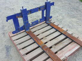 Forklift/Bobcat Tines with Mount - Very Good Condition! - picture1' - Click to enlarge