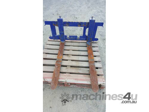 Forklift/Bobcat Tines with Mount - Very Good Condition!