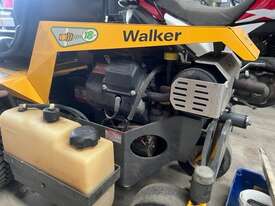 Walker Zero Turn Mower MB 19  ( B Series ) - picture1' - Click to enlarge