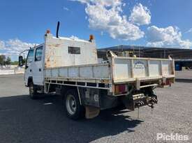 2007 Isuzu NPR400 - picture2' - Click to enlarge