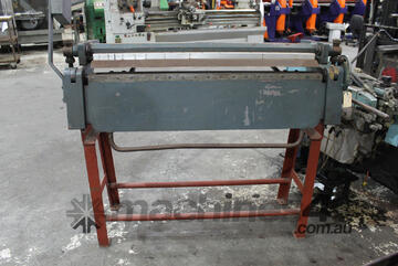 Chalmers & Corner Box Pan Manual Folder