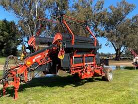 Kuhn Merge Maxx 902 - picture1' - Click to enlarge