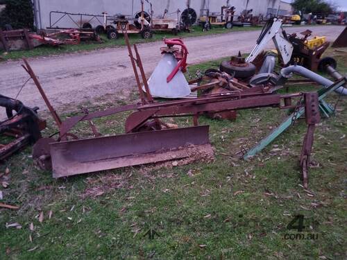 caption Grader Blade - 2100mm