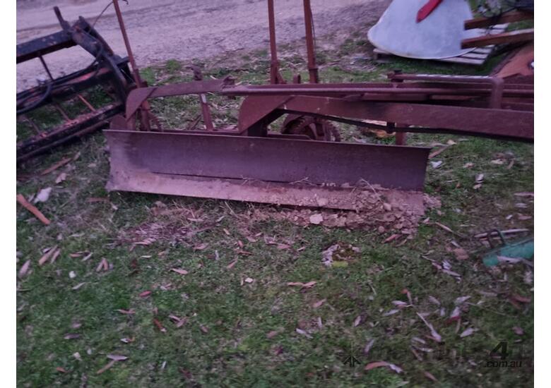 caption Grader Blade - 2100mm