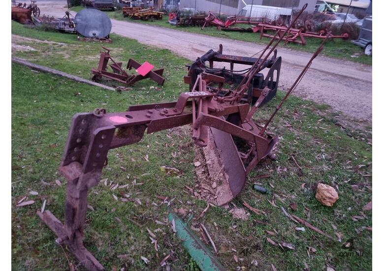 caption Grader Blade - 2100mm