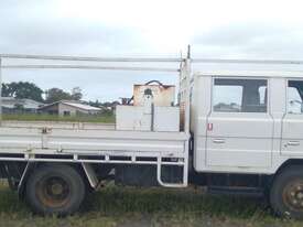 TRAY TRUCK 1988 FORD TRADER DUAL CAB - picture0' - Click to enlarge