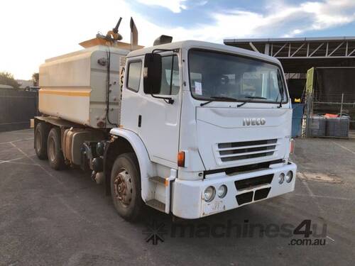 2011 Iveco ACCO Water Cart