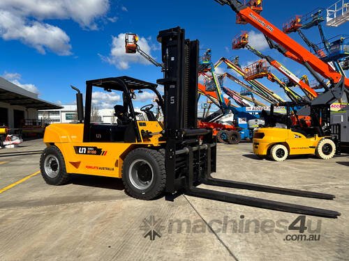 UN Forklift 10T Diesel: Forklifts Australia - the Industry Leader!