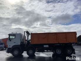 2012 Hino FY 700 3241 Hook Bin Truck - picture2' - Click to enlarge