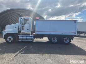 2007 Mack Trident Tipper - picture2' - Click to enlarge