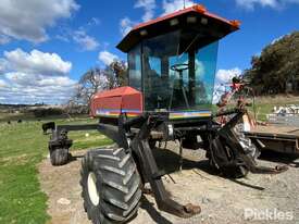 1997 MacDon Tractor - picture0' - Click to enlarge