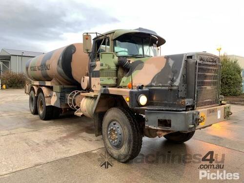 1983 Mack RM6866 RS Water Tanker