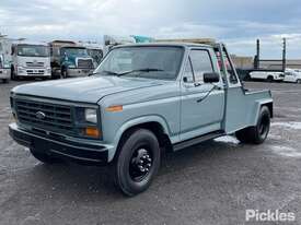 1983 Ford F350 Underlift Tow Truck - picture1' - Click to enlarge