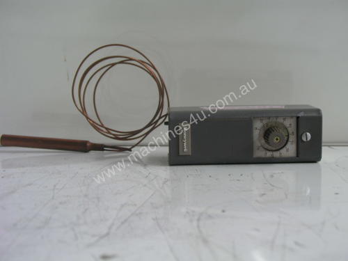 Honeywell T678A Temperature Switch.