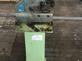 Mubea Hand Lever Shear Guillotine - picture0' - Click to enlarge