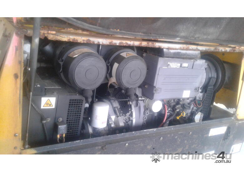 caption 175 cfm , Compair , Deutz powered , ex Gov QLD , 1700 hrs ,