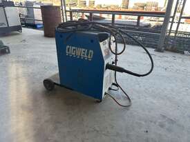 CigWeld Mig Welder - picture0' - Click to enlarge