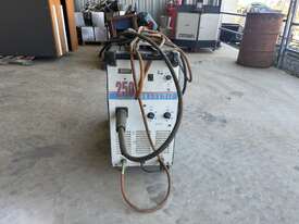 CigWeld Mig Welder - picture2' - Click to enlarge