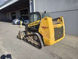 New Holland C227 Posi Track Skid Steer Loader - picture1' - Click to enlarge