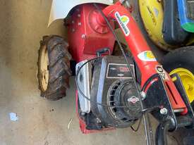 Euro Systems, SickleBar Mower - Model 210, - Briggs and Stratton 4 Stroke Motor - picture2' - Click to enlarge