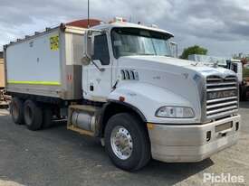 2010 Mack Granite Tipper Body - picture0' - Click to enlarge