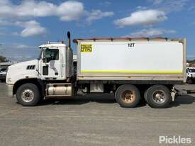 2010 Mack Granite Tipper Body - picture2' - Click to enlarge