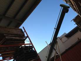 Grain/Ceral conveyor, used to unload grain trucks - picture0' - Click to enlarge