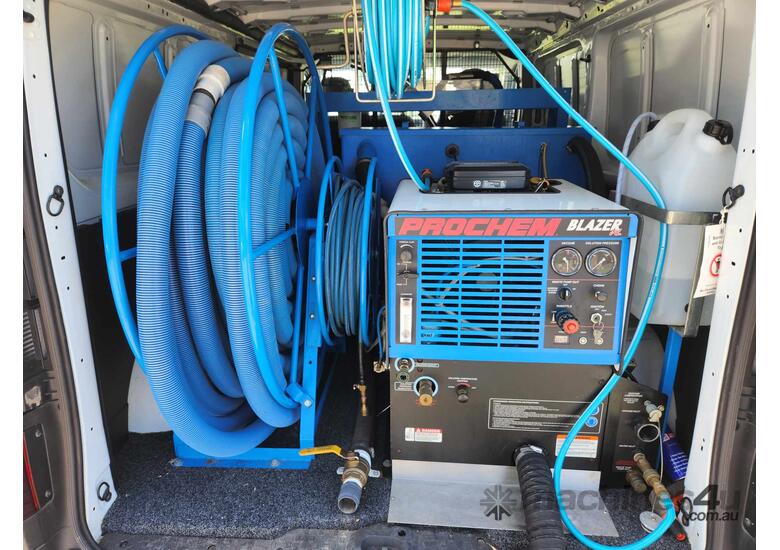 Used 2021 renault 2021 Renault Traffic with Prochem Blazer XL Truck