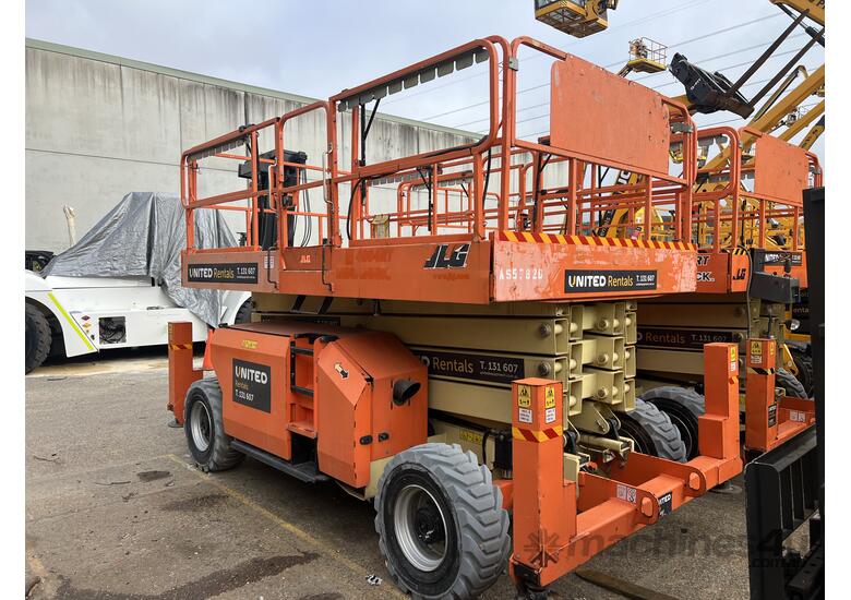 JLG Scissor Lift - 4394RT